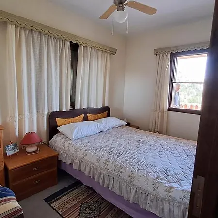 Mountain View 2br House With Garden & Free Parking Ioannis Ylation Saranti Tatil Evi