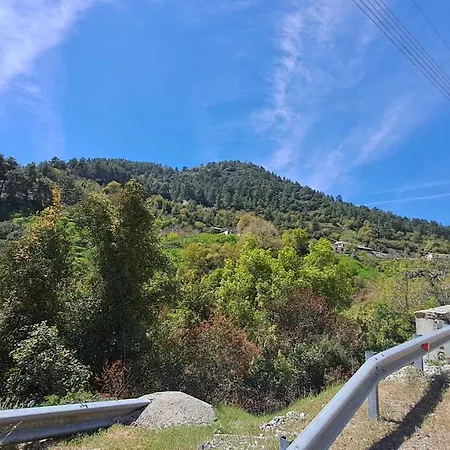 Mountain View 2br House With Garden & Free Parking Ioannis Ylation Saranti * Lefkoşa