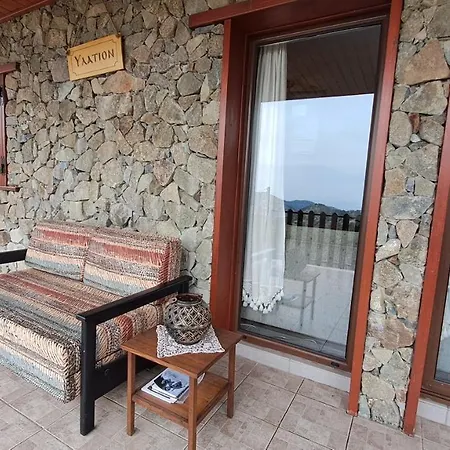 Tatil Evi Mountain View 2br House With Garden & Free Parking Ioannis Ylation Saranti