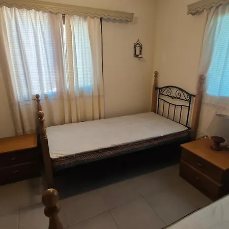 Mountain View 2br House With Garden & Free Parking Ioannis Ylation Saranti Nyaraló Nicosia