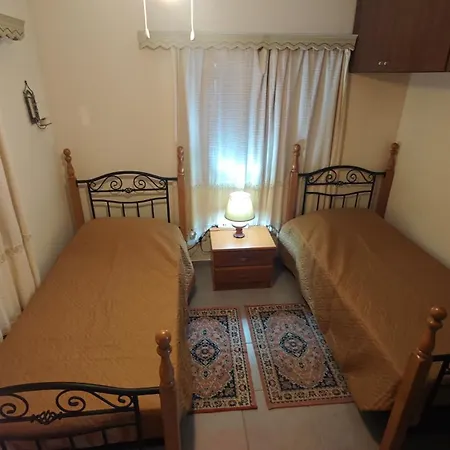 Ferienhaus Mountain View 2br House With Garden & Free Parking Ioannis Ylation Saranti