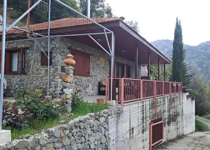 Mountain View 2br House With Garden & Free Parking Ioannis Ylation Saranti Σπίτι διακοπών