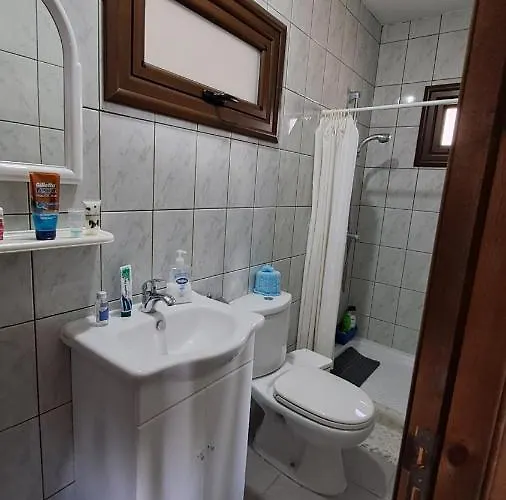 Mountain View 2br House With Garden & Free Parking Ioannis Ylation Saranti Λευκωσία