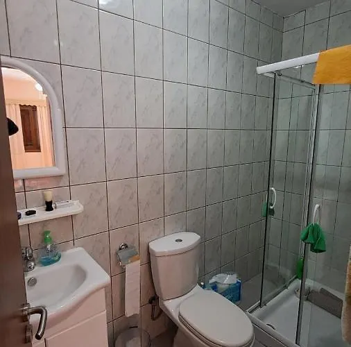 Mountain View 2br House With Garden & Free Parking Ioannis Ylation Saranti Hébergement de vacances Nicosie